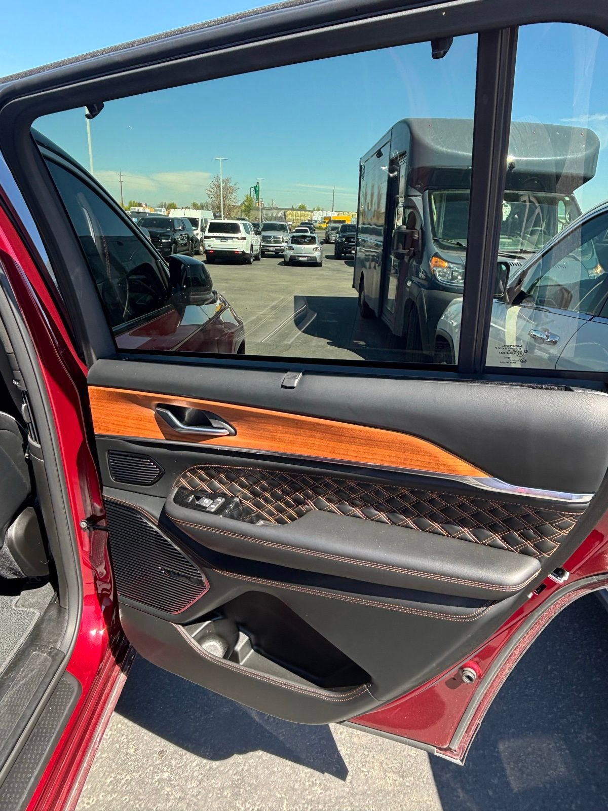 Used 2023 Jeep Grand Cherokee L Summit image 7