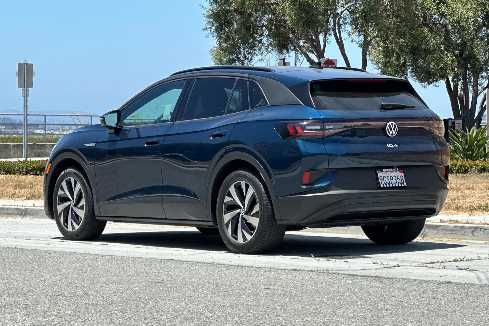 Used 2023 Volkswagen ID.4 Pro RWD image 6