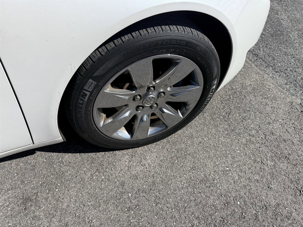 Used 2017 Buick Regal Premium w/ Driver Confidence Package #1 image 8