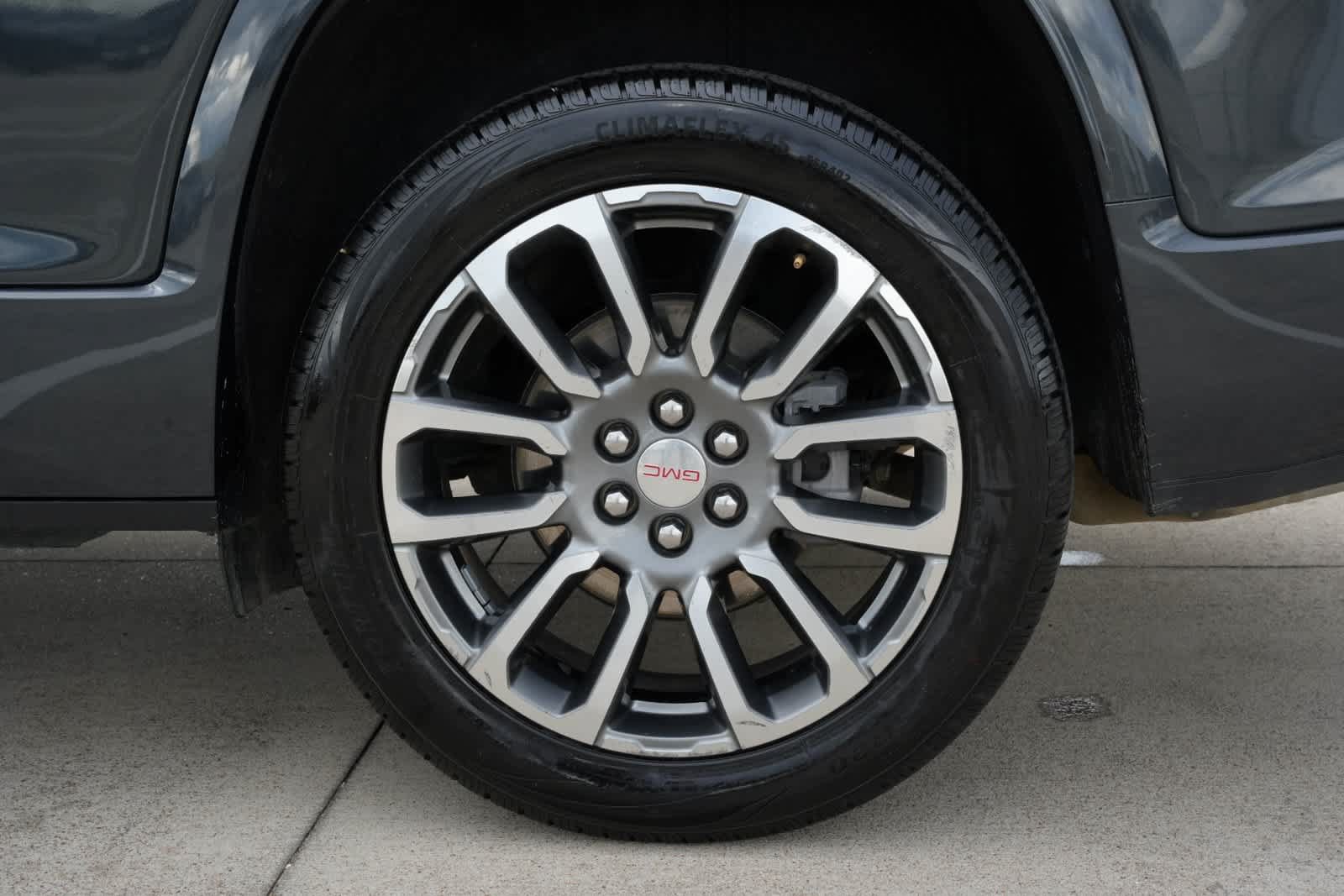 Used 2022 GMC Acadia Denali w/ Denali Ultimate Package FWD image 23