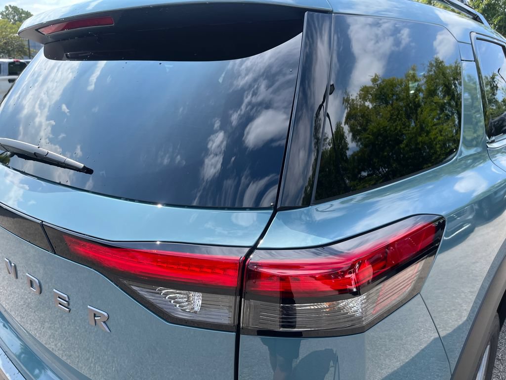 New 2026 Nissan Pathfinder SL FWD image 43