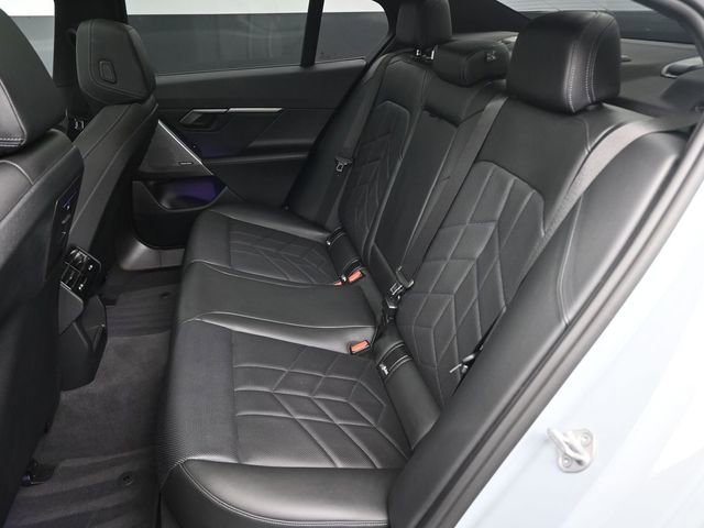 Used 2024 BMW i5 eDrive40i w/ M Sport Package RWD image 23