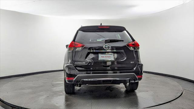 Used 2017 Nissan Rogue SV w/ SV Premium Package image 7