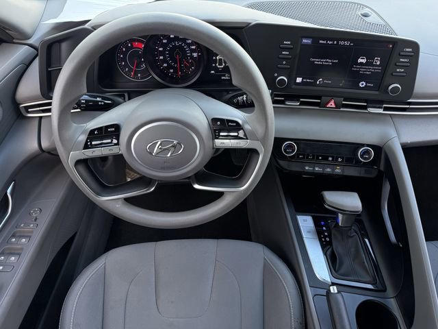 Used 2022 Hyundai Elantra SEL image 10