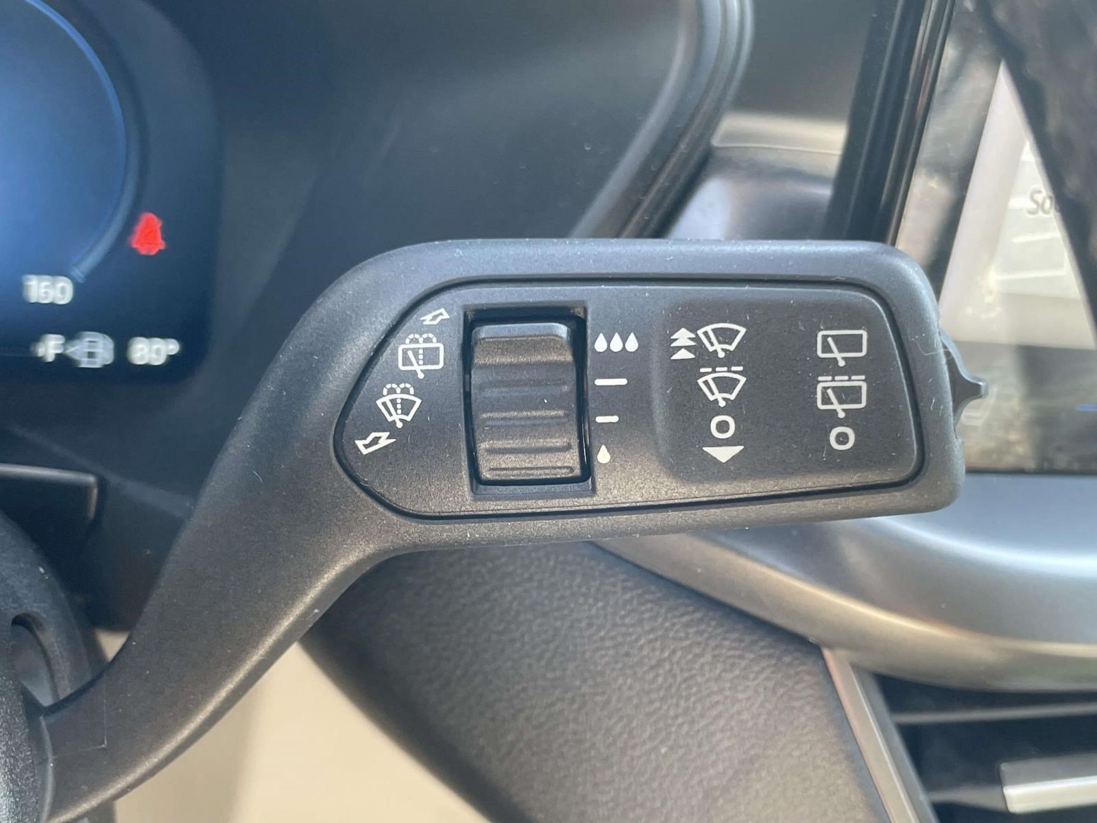 Used 2023 Ford Escape Active w/ Tech Pack #2 FWD image 24