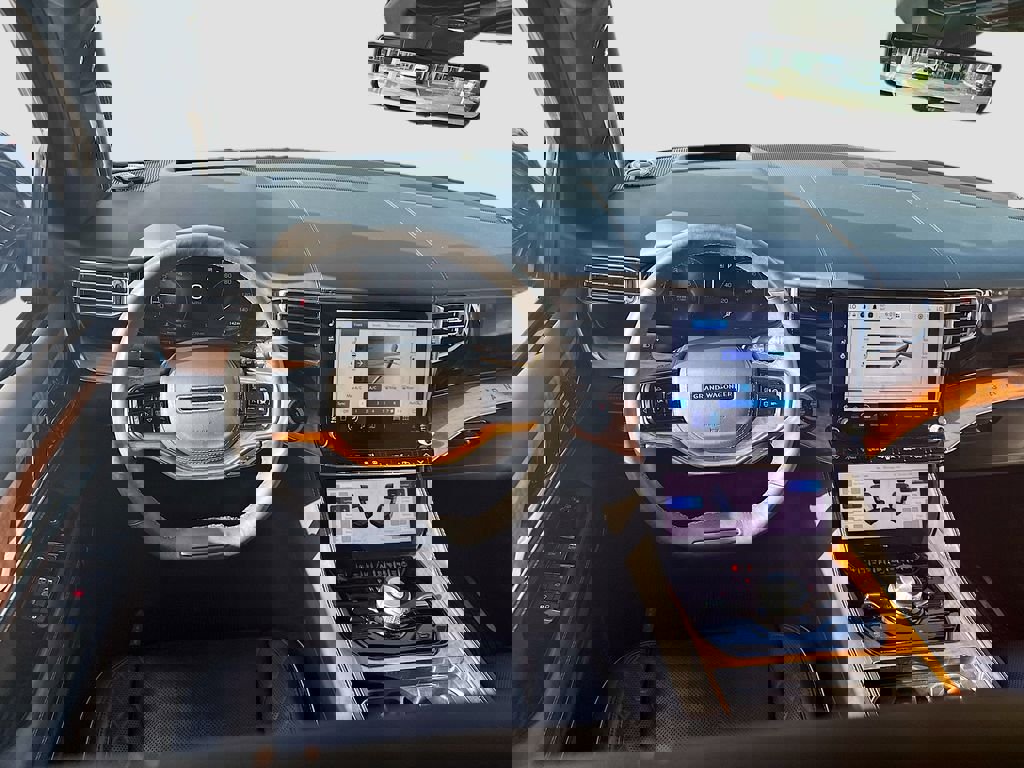 New 2024 Jeep Grand Wagoneer Series III w/ Rear Seat Video Group 1 image 27