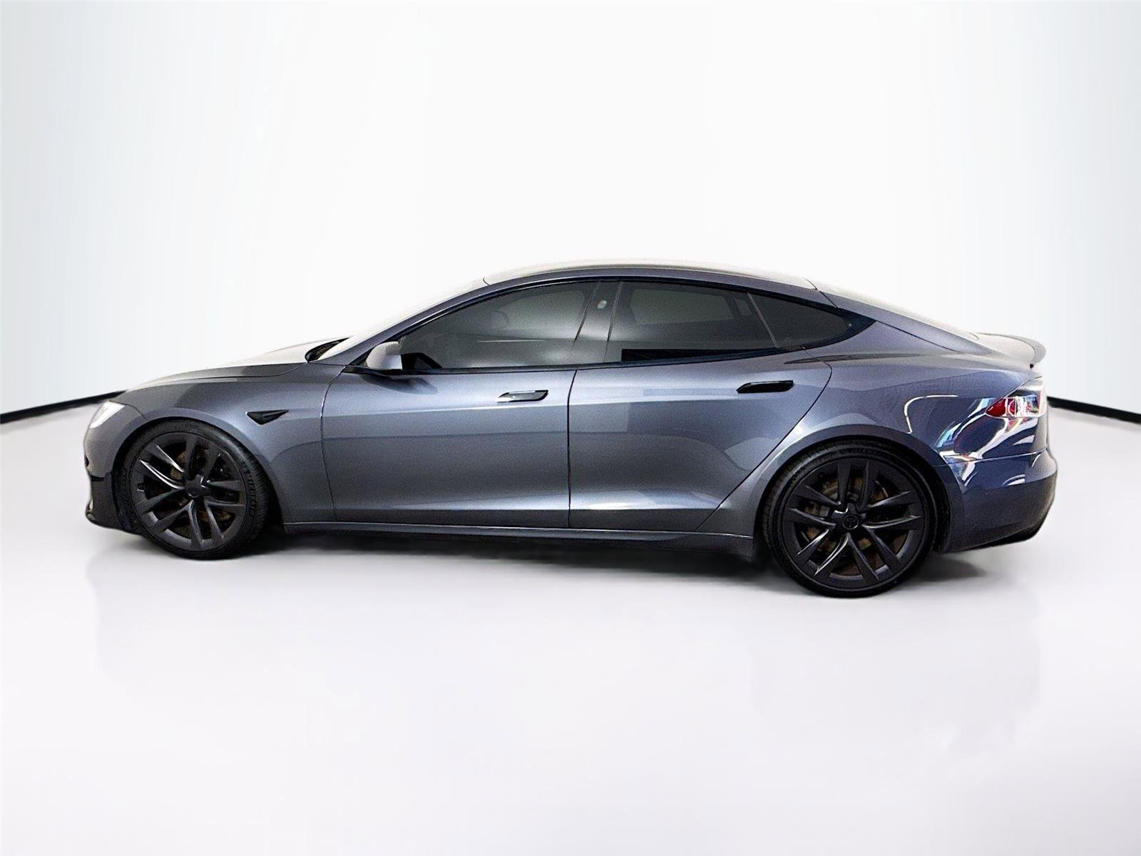 Used 2021 Tesla Model S Plaid image 24