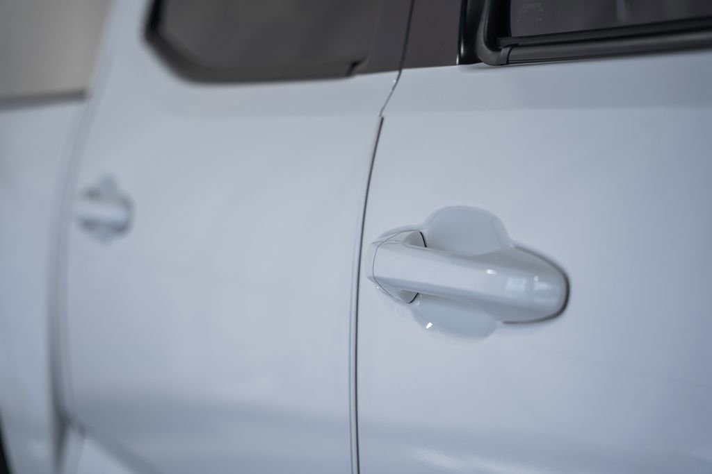 Used 2021 Toyota Tacoma SR w/ SR Convenience Package image 14