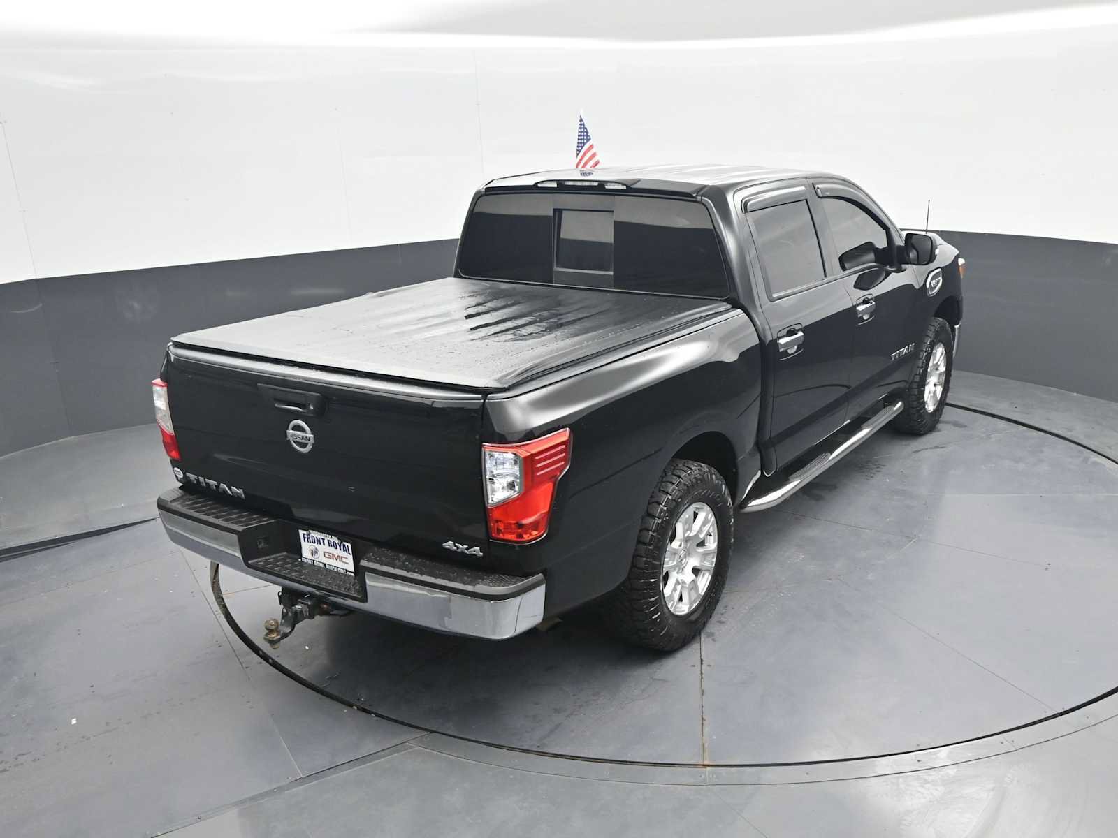 Used 2017 Nissan Titan SV AWD/4WD image 31