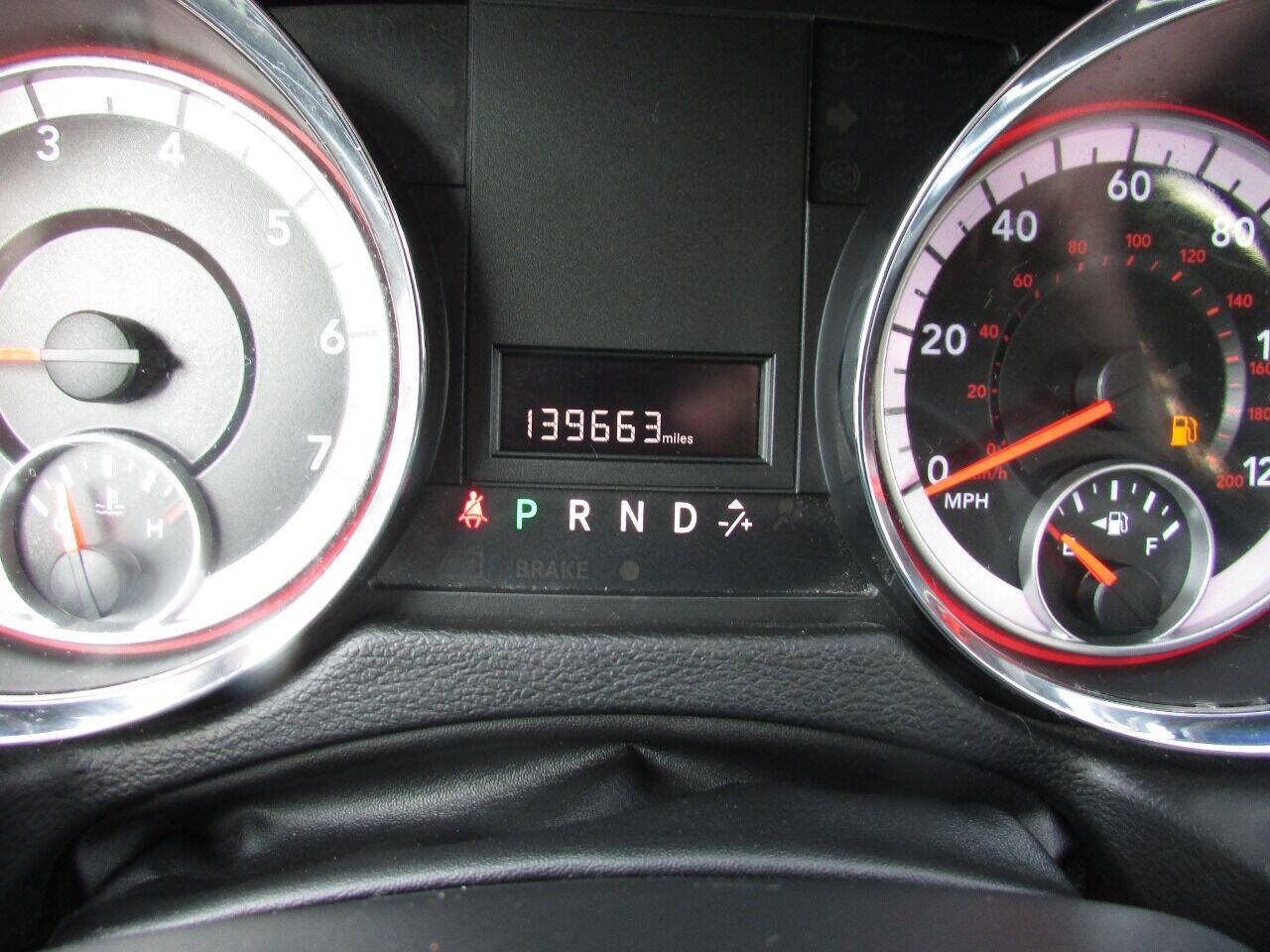Used 2015 Dodge Grand Caravan SXT FWD image 52
