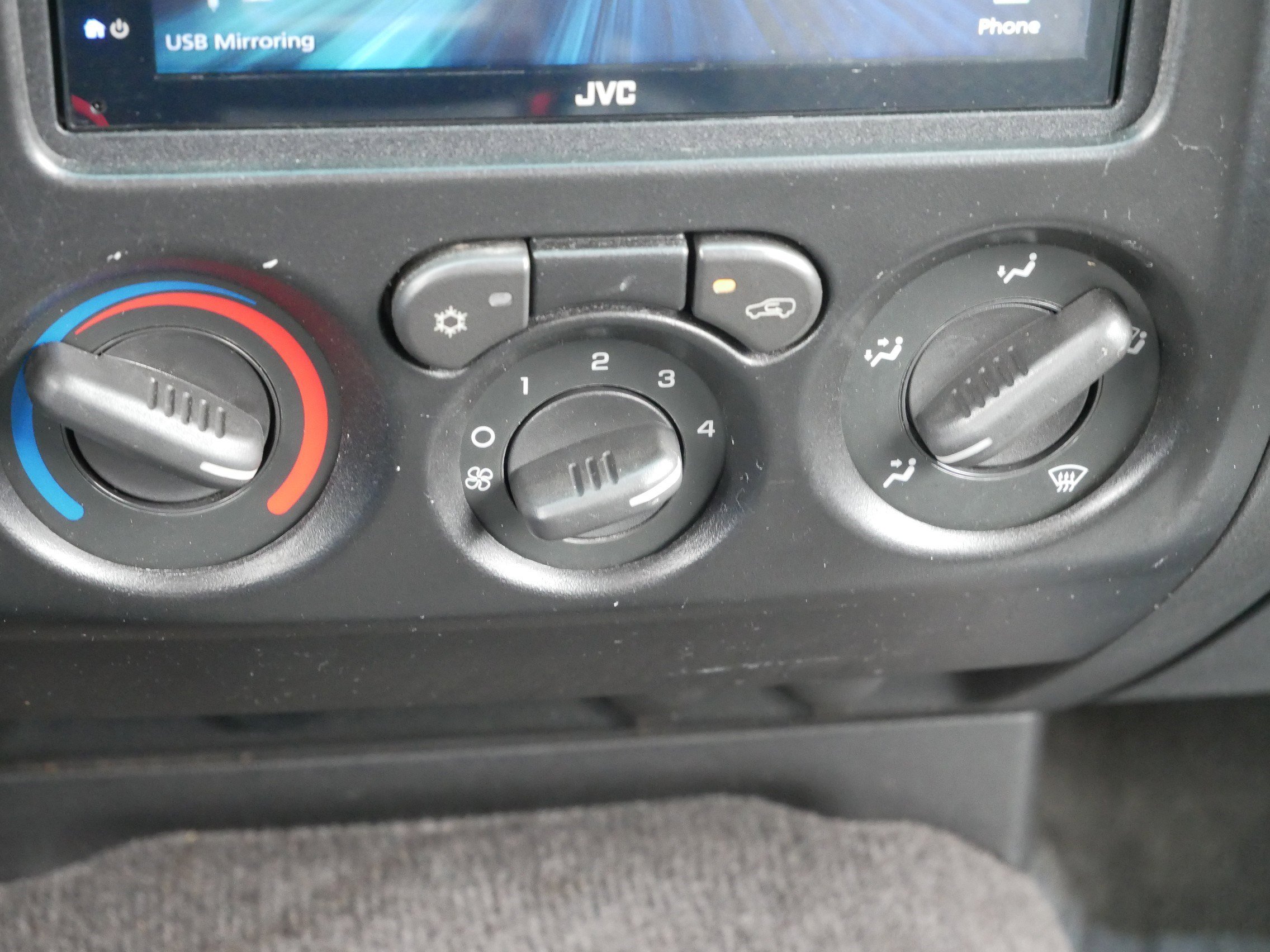 Used 2008 GMC Canyon SLE image 24