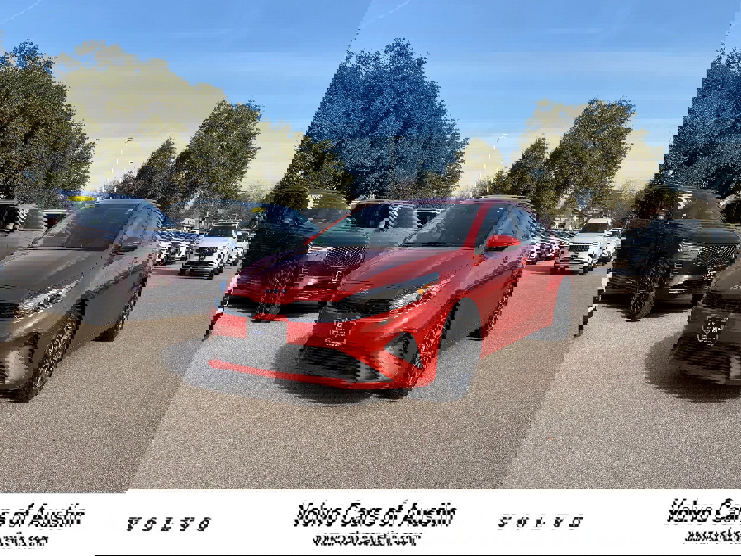 Used 2023 Kia Forte LXS image 1