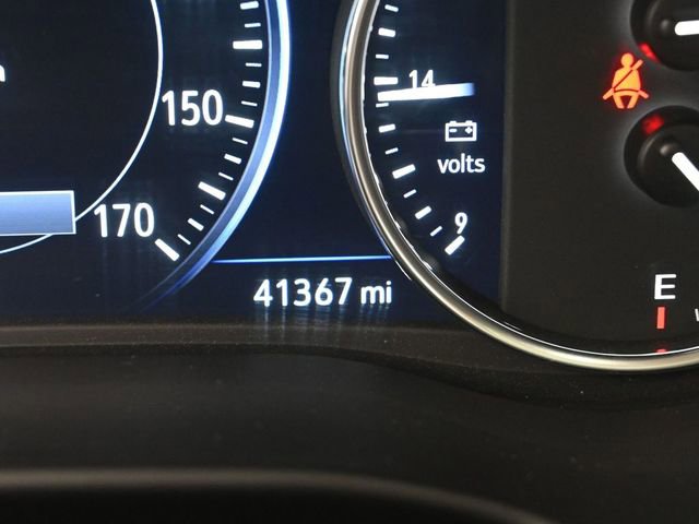 Used 2023 Buick Enclave Avenir w/ Avenir Technology Package image 39