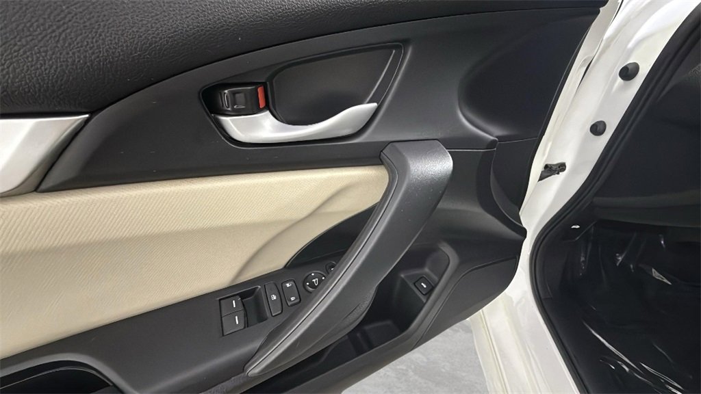 Used 2018 Honda Civic LX-P image 32