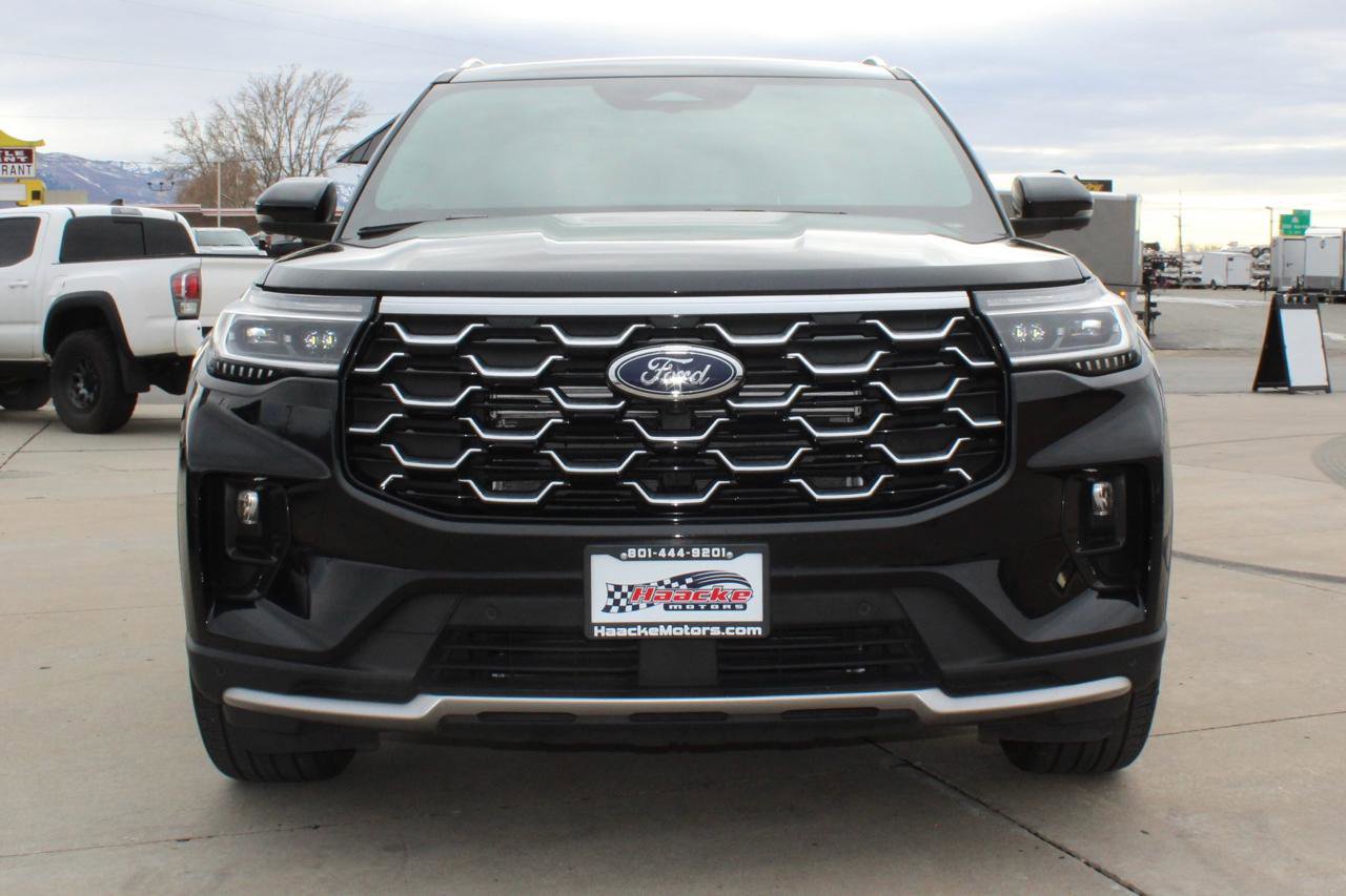 Used 2025 Ford Explorer Platinum w/ LUX Leather Package image 14