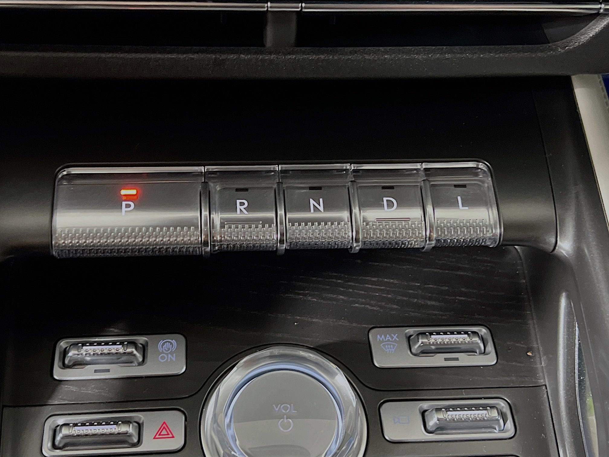 Used 2025 Lincoln Nautilus Reserve AWD/4WD image 24