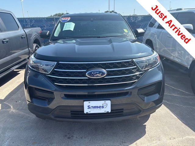 Used 2023 Ford Explorer XLT RWD image 3