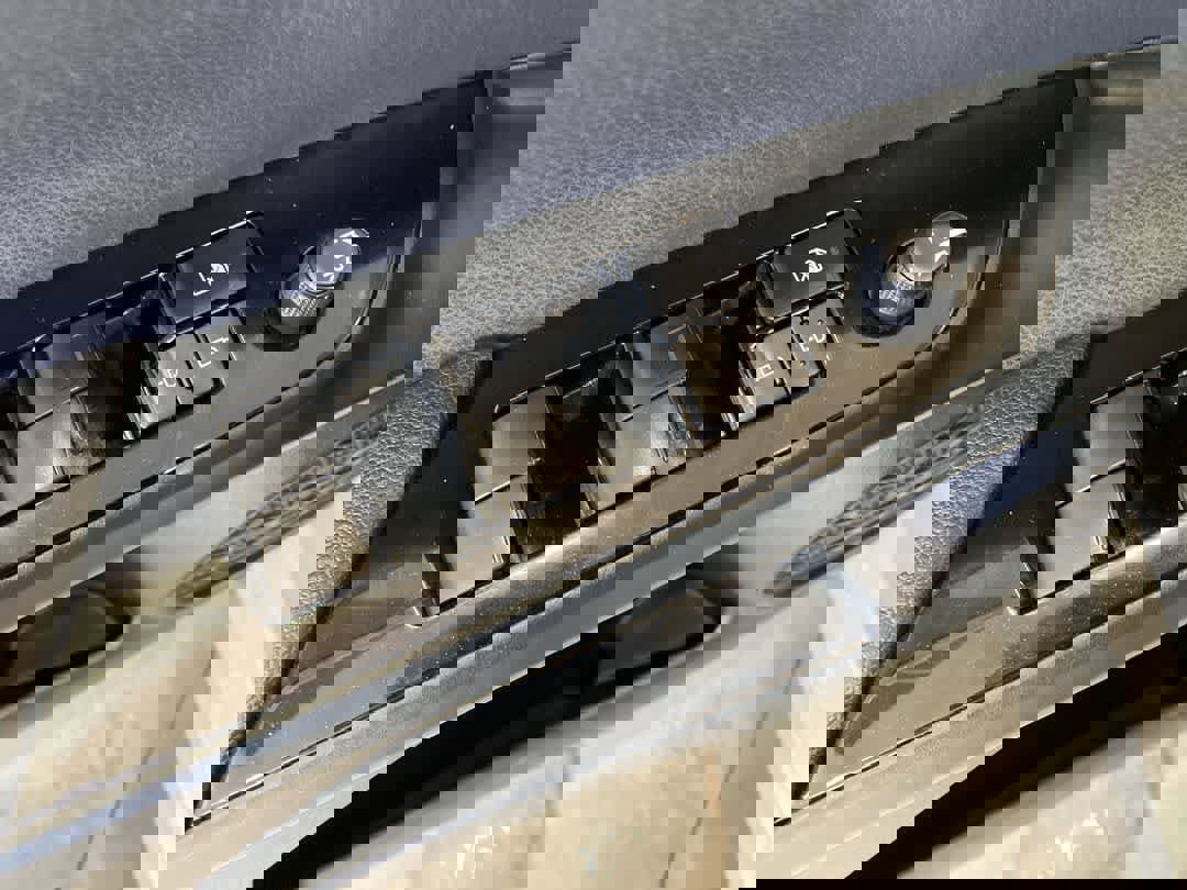 Used 2021 Toyota Prius LE image 13