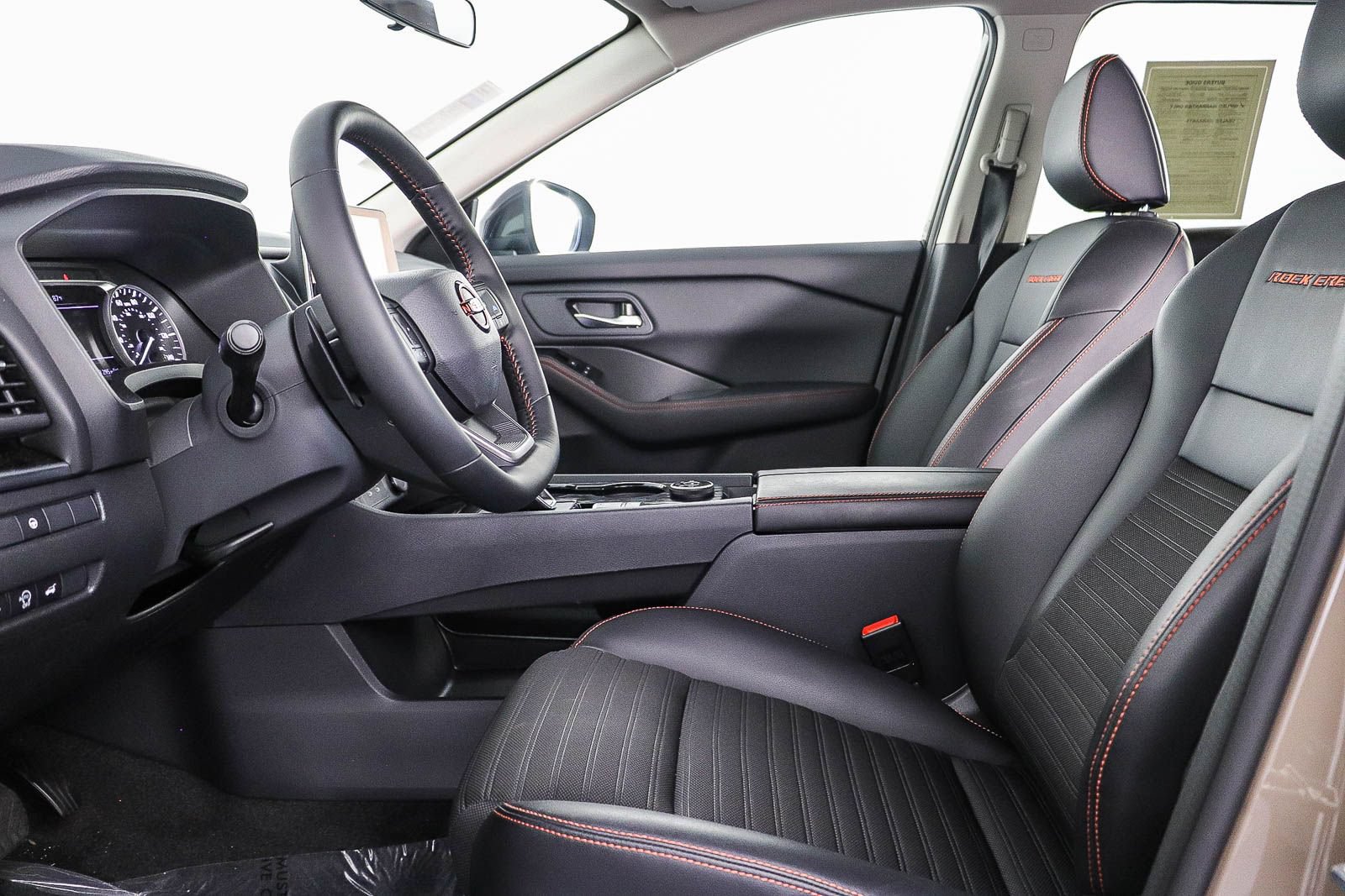 Certified 2025 Nissan Rogue SV AWD/4WD image 14