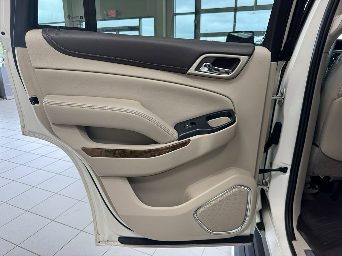 Used 2015 GMC Yukon Denali w/ Touring Package image 37