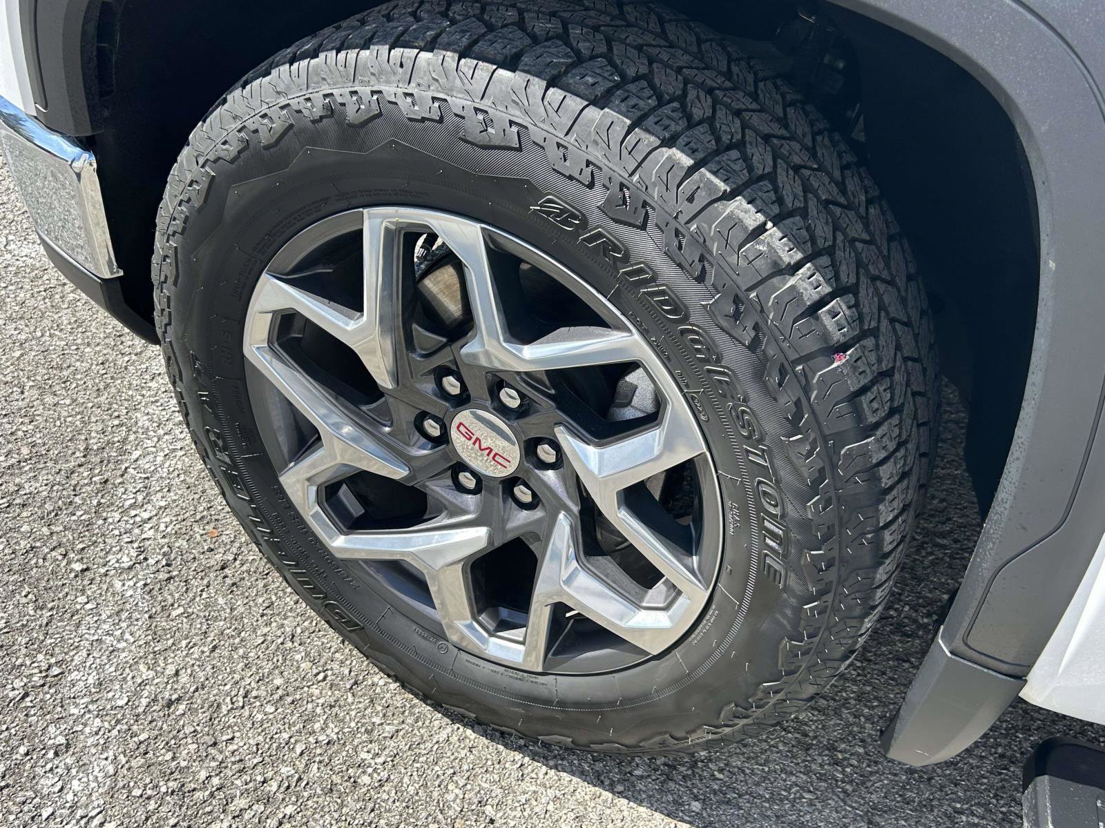 Used 2024 GMC Sierra 1500 SLT image 7