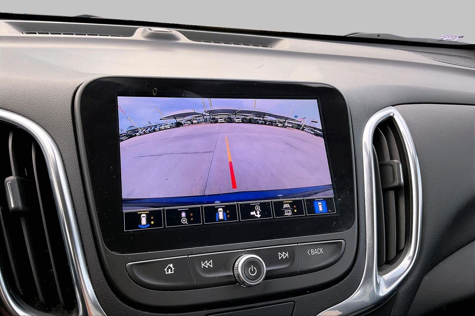 Used 2022 Chevrolet Equinox LT FWD image 26