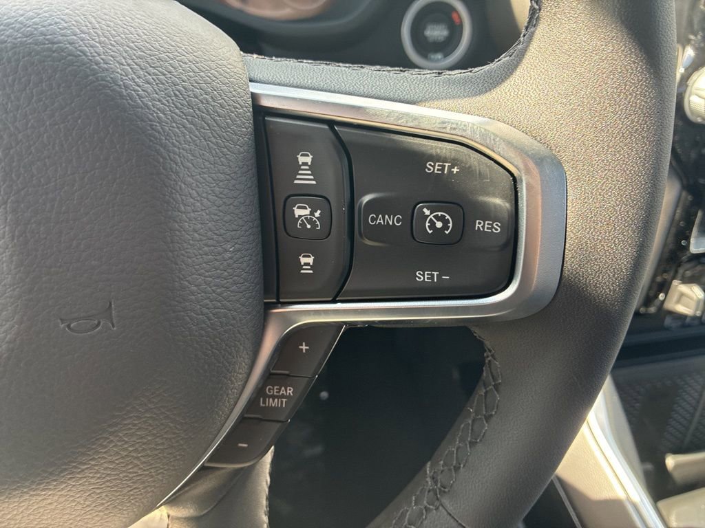 New 2026 RAM 1500 4x4 Crew Cab image 23