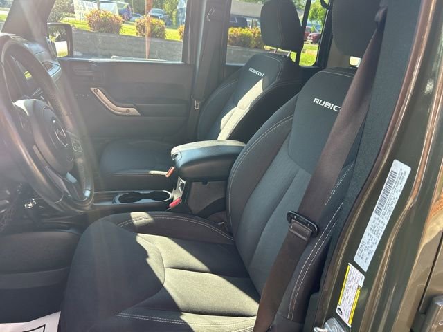 Used 2015 Jeep Wrangler Unlimited Rubicon w/ Dual Top Group image 8