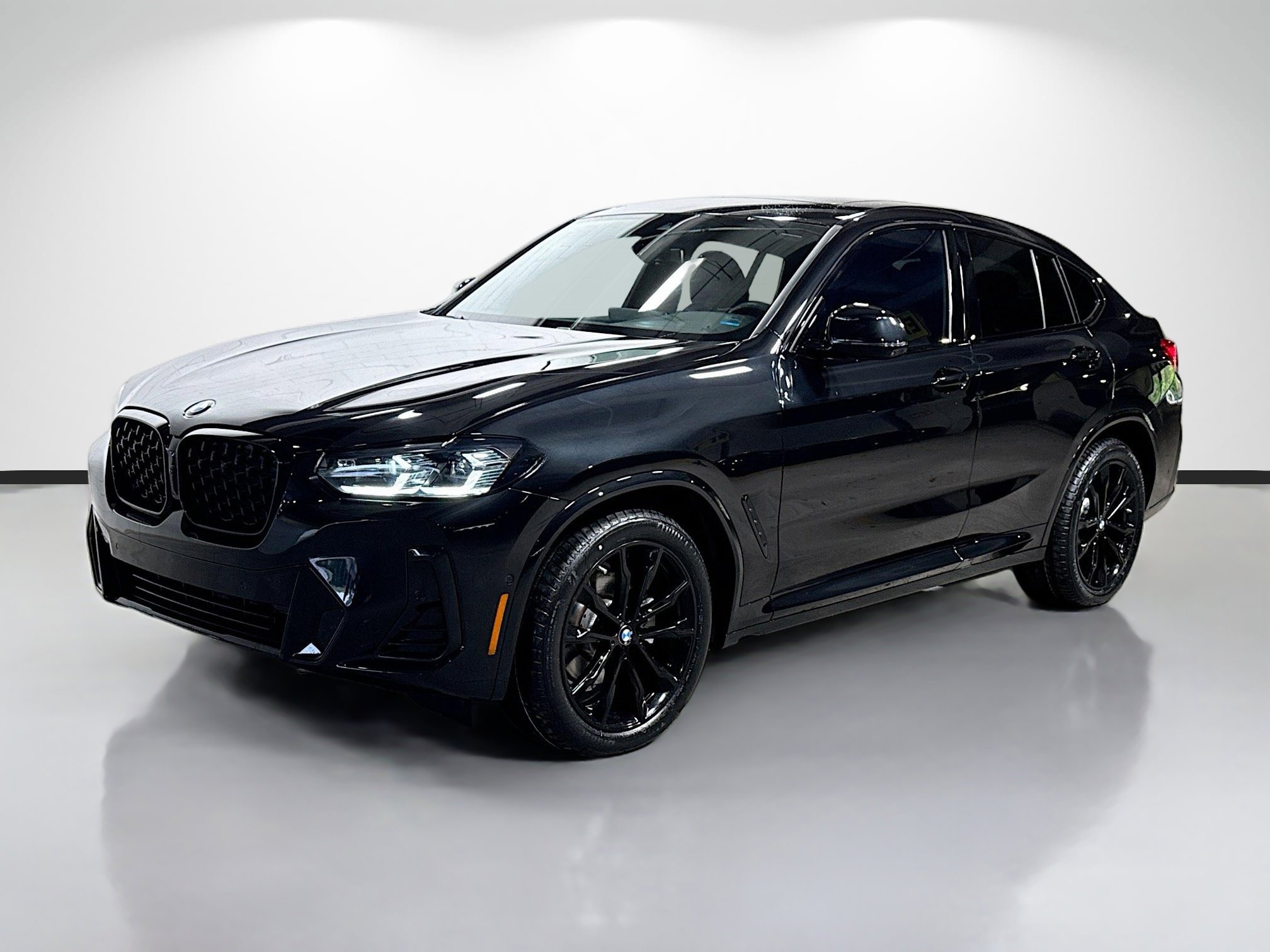 Certified 2023 BMW X4 xDrive30i w/ M Sport Package image 7