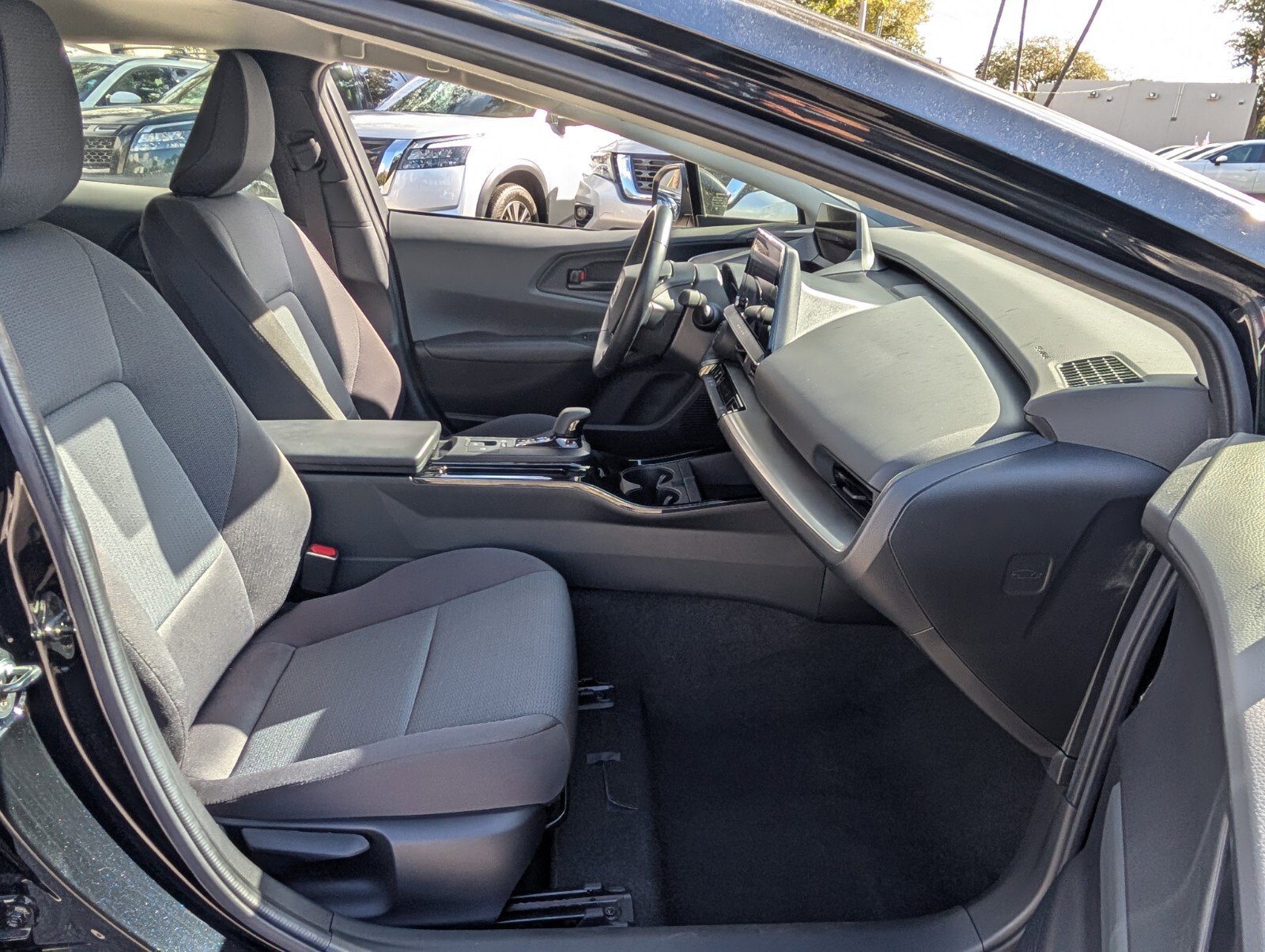 Used 2024 Toyota Prius LE image 18