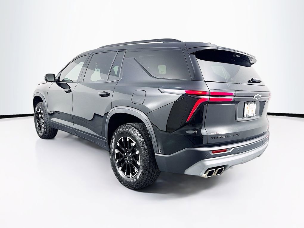 Used 2025 Chevrolet Traverse Z71 w/ Enhanced Driving Package image 7