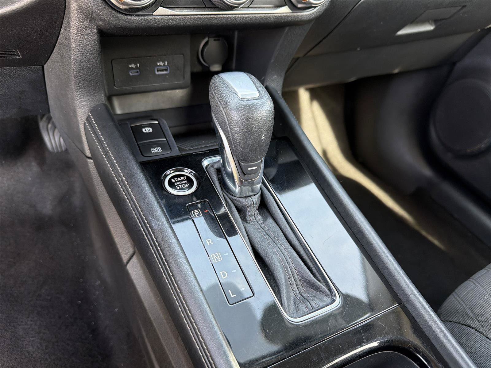 Used 2023 Nissan Kicks SV FWD image 18