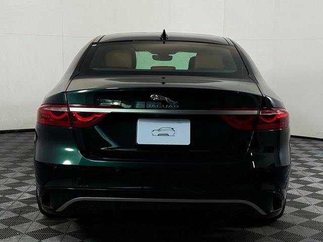 New 2024 Jaguar XF R-Dynamic SE image 7