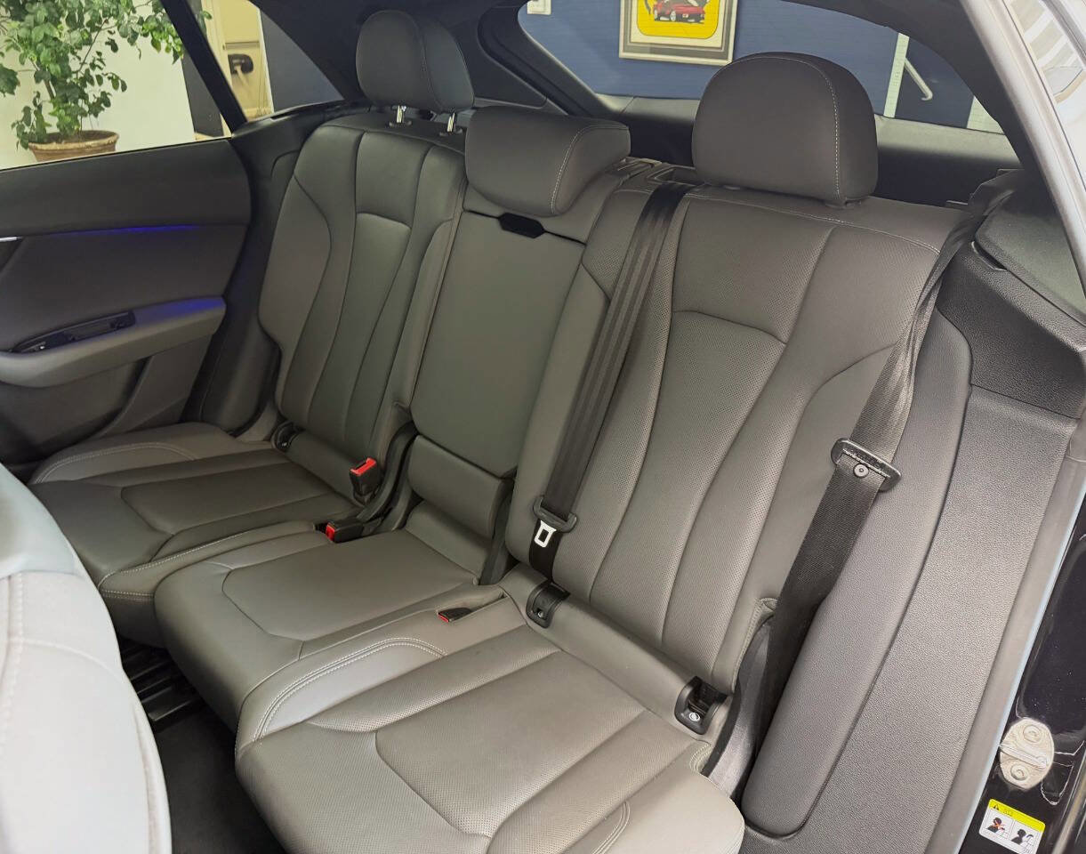 Used 2019 Audi Q8 Premium Plus w/ Premium Plus image 63
