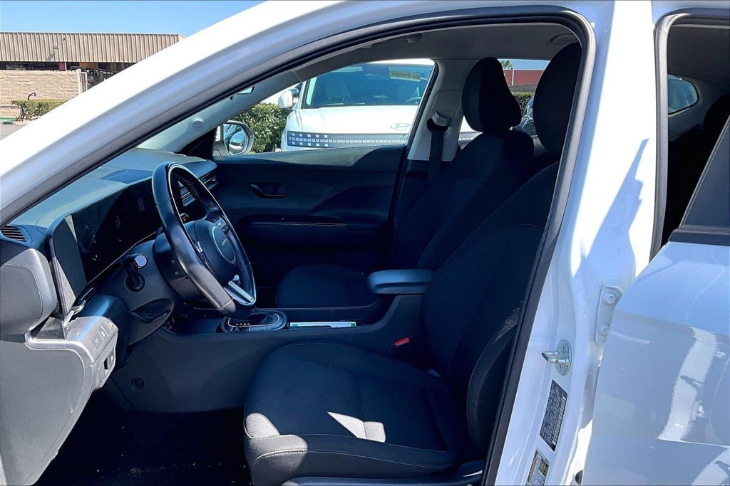 Certified 2025 Hyundai Kona SEL FWD image 15