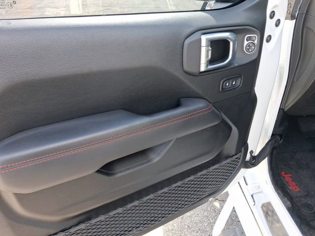 Used 2021 Jeep Gladiator Rubicon AWD/4WD image 12
