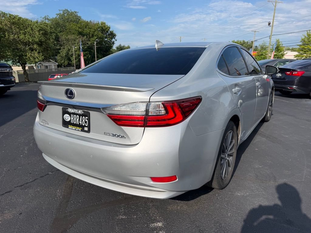 Used 2017 Lexus ES 300h w/ Navigation System Package FWD image 5