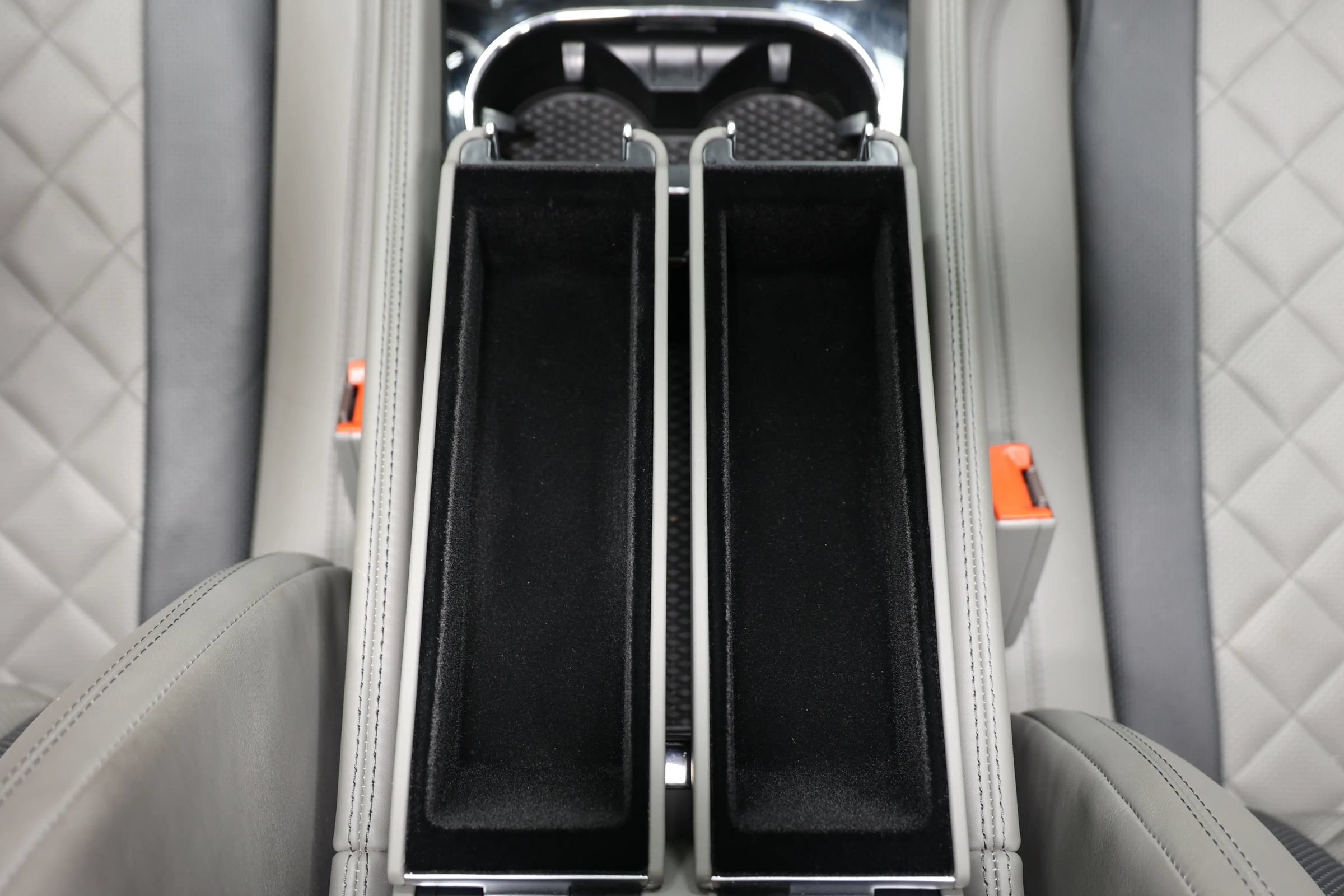 Used 2018 Bentley Flying Spur S W12 AWD/4WD image 44
