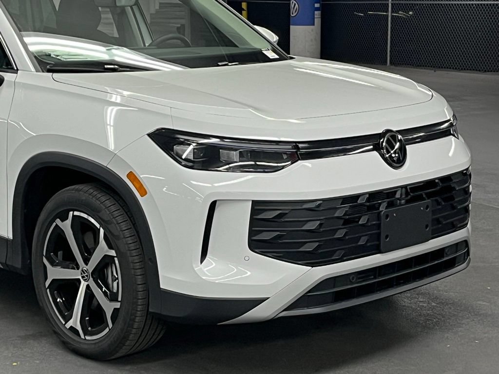 New 2026 Volkswagen Tiguan SE AWD/4WD image 41