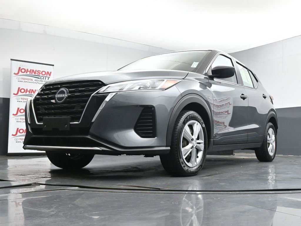 Used 2024 Nissan Kicks S FWD image 31