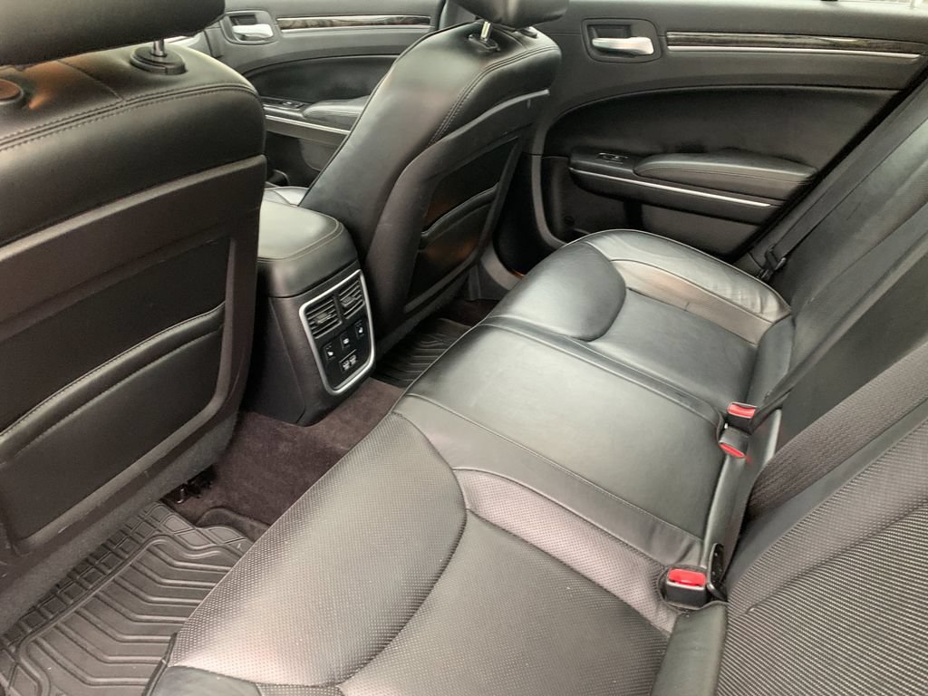 Used 2017 Chrysler 300 C AWD/4WD image 14