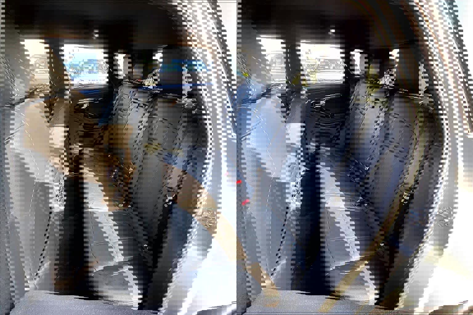 Used 2023 Land Rover Range Rover Evoque R-Dynamic SE image 29