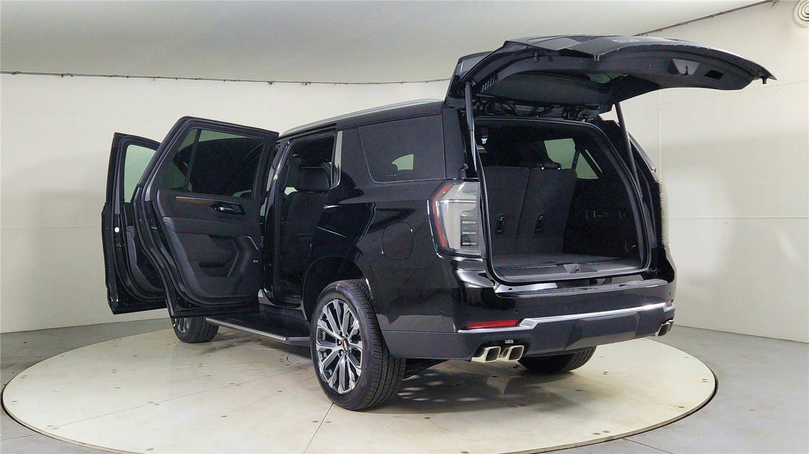 New 2026 Chevrolet Tahoe High Country w/ Sun And Tow Package image 11