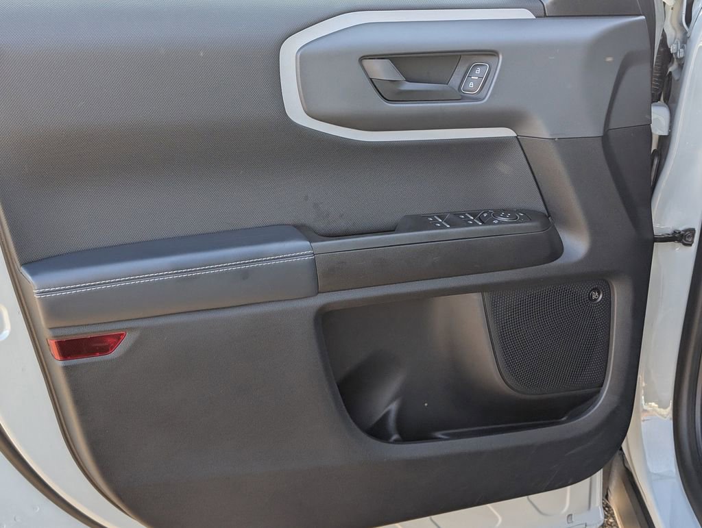 Used 2022 Ford Bronco Sport Outer Banks w/ Tech Package AWD/4WD image 14