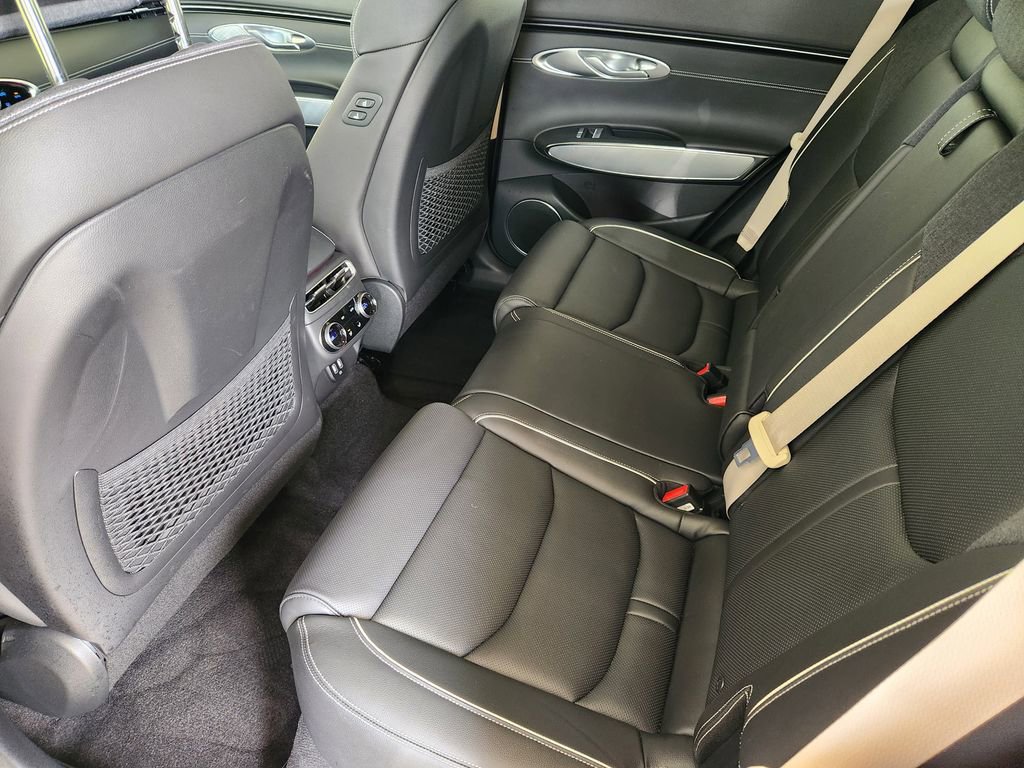 Used 2023 Genesis Electrified GV70 Advanced image 29