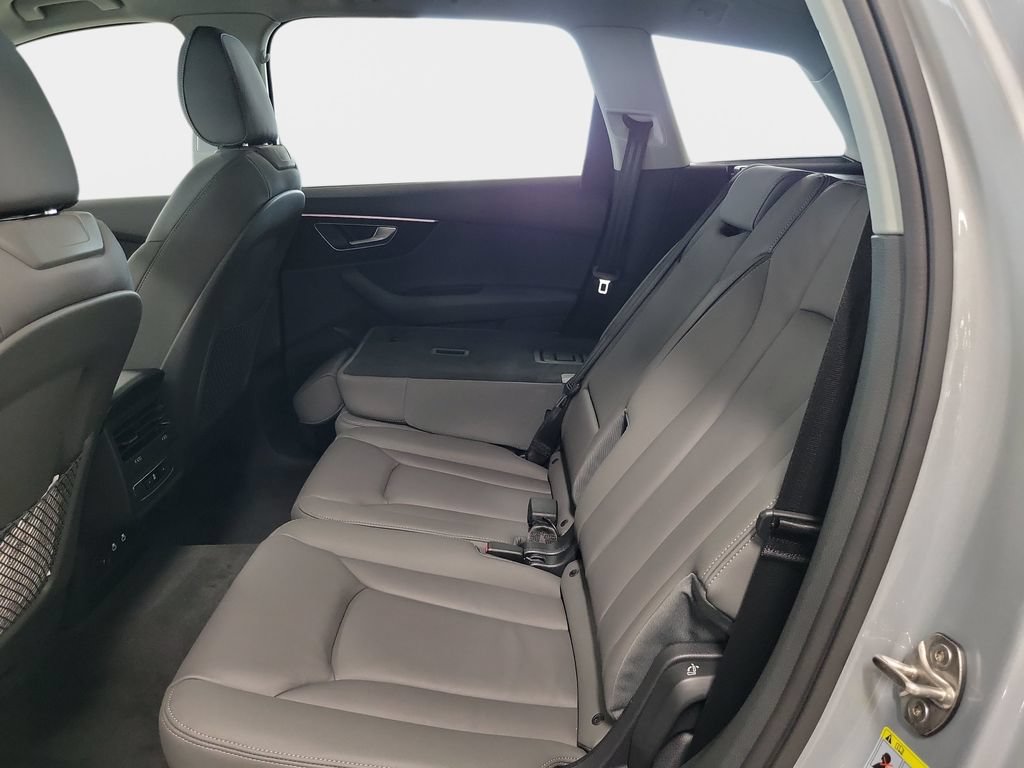 New 2026 Audi Q7 2.0T Premium AWD/4WD image 8
