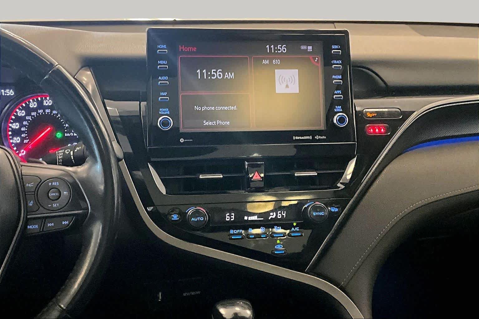 Used 2022 Toyota Camry XSE FWD image 6
