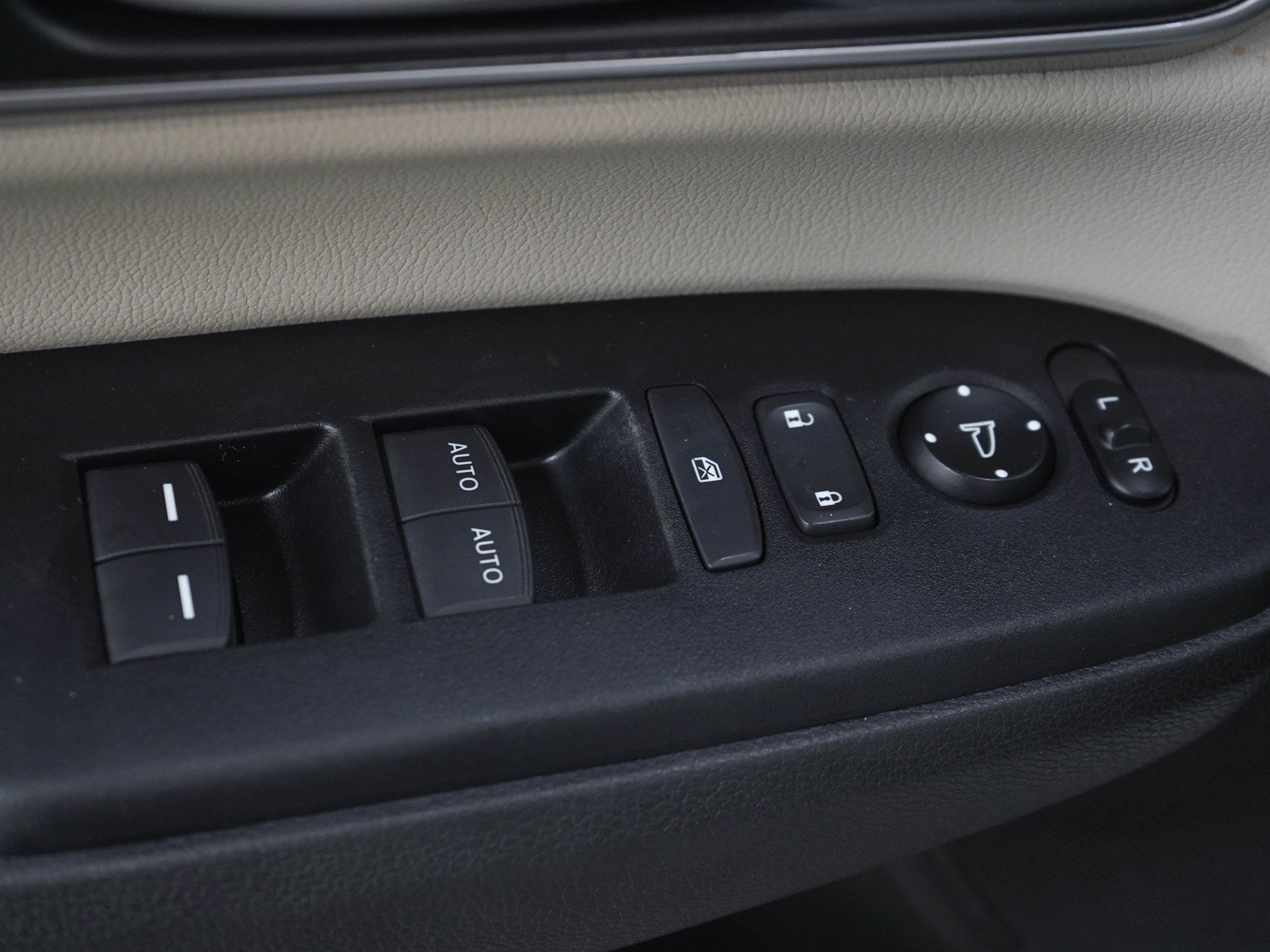 Used 2021 Honda CR-V Touring image 21