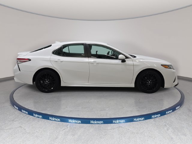 Used 2019 Toyota Camry SE FWD image 5