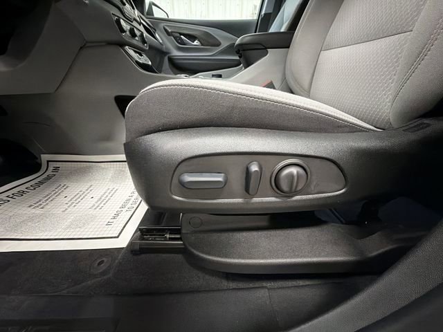 Used 2023 GMC Terrain SLE w/ Driver Convenience Package image 7
